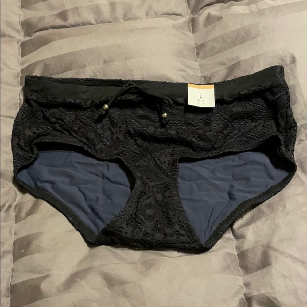 Curves Bikini Hipster